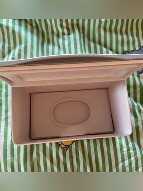 Ubbi Wipes White Plastic Storage Container with Lid